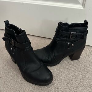 Chic Guess Ankle Boots with Buckle